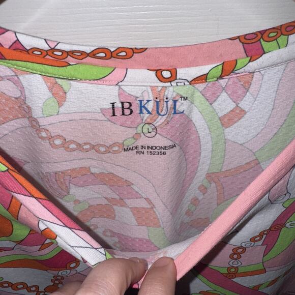 IBKUL Women’s Equestrian Print Multi Color Long Sleeve Crew Size L Golf - Picture 3 of 6